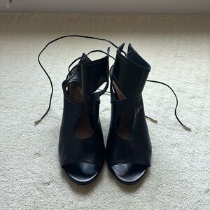 Sexy thing heels, great condition